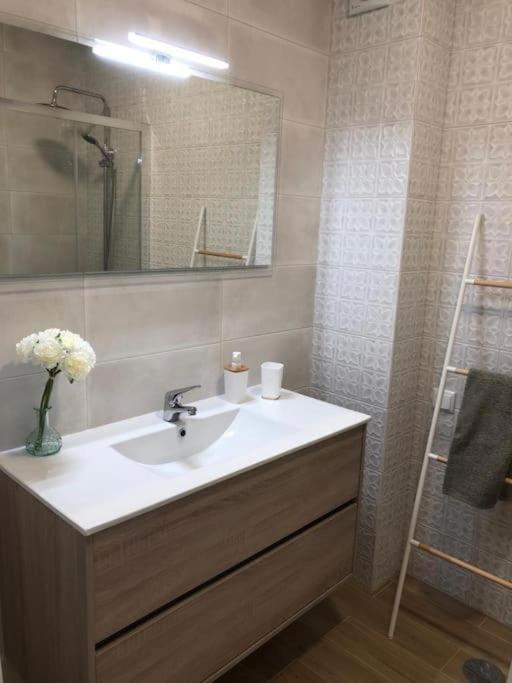Apartamento T2 Montegordo Entrada モンテ・ゴルド エクステリア 写真